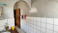 Bathroom 1 - 7 square meters of property in Geduld
