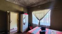 Bed Room 4 - 15 square meters of property in Geduld