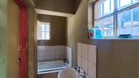 Flatlet - 59 square meters of property in Geduld