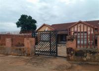 Front View of property in Toekomsrus