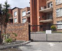Front View of property in Halfway House