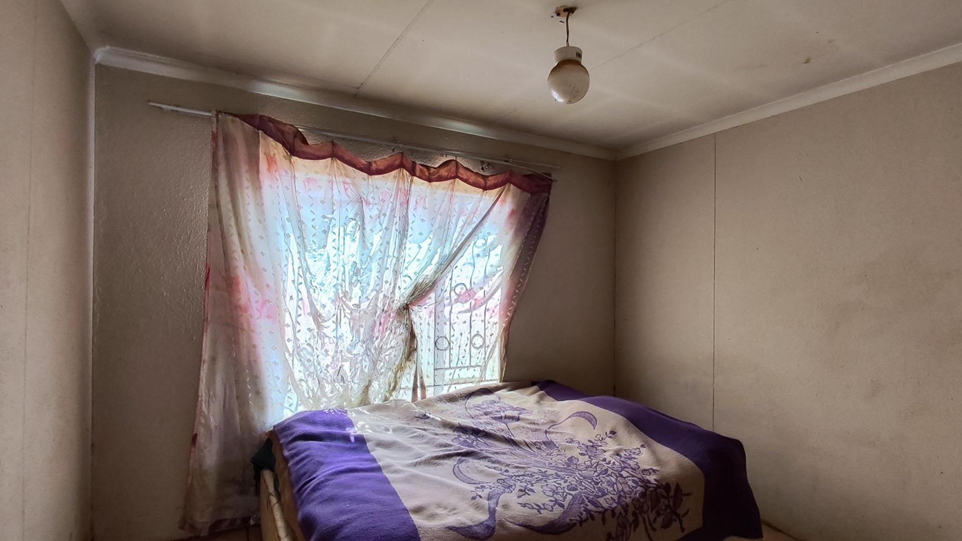 Bed Room 3 - 11 square meters of property in Dawn Park