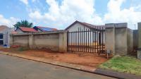 Front View of property in Dawn Park