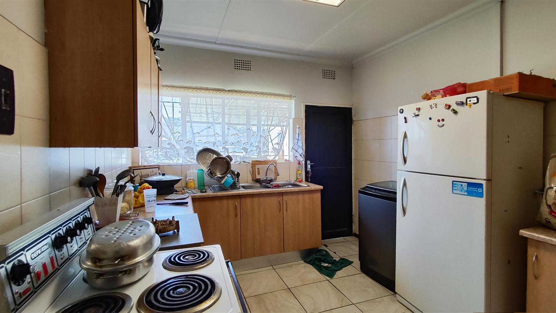 Kitchen - 13 square meters of property in Three Rivers