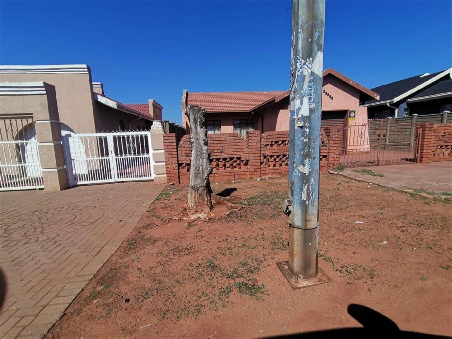 Front View of property in Sebokeng