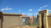 3 Bedroom 1 Bathroom House for Sale for sale in Protea Glen