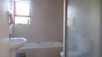 Bathroom 1 - 6 square meters of property in Lone Hill