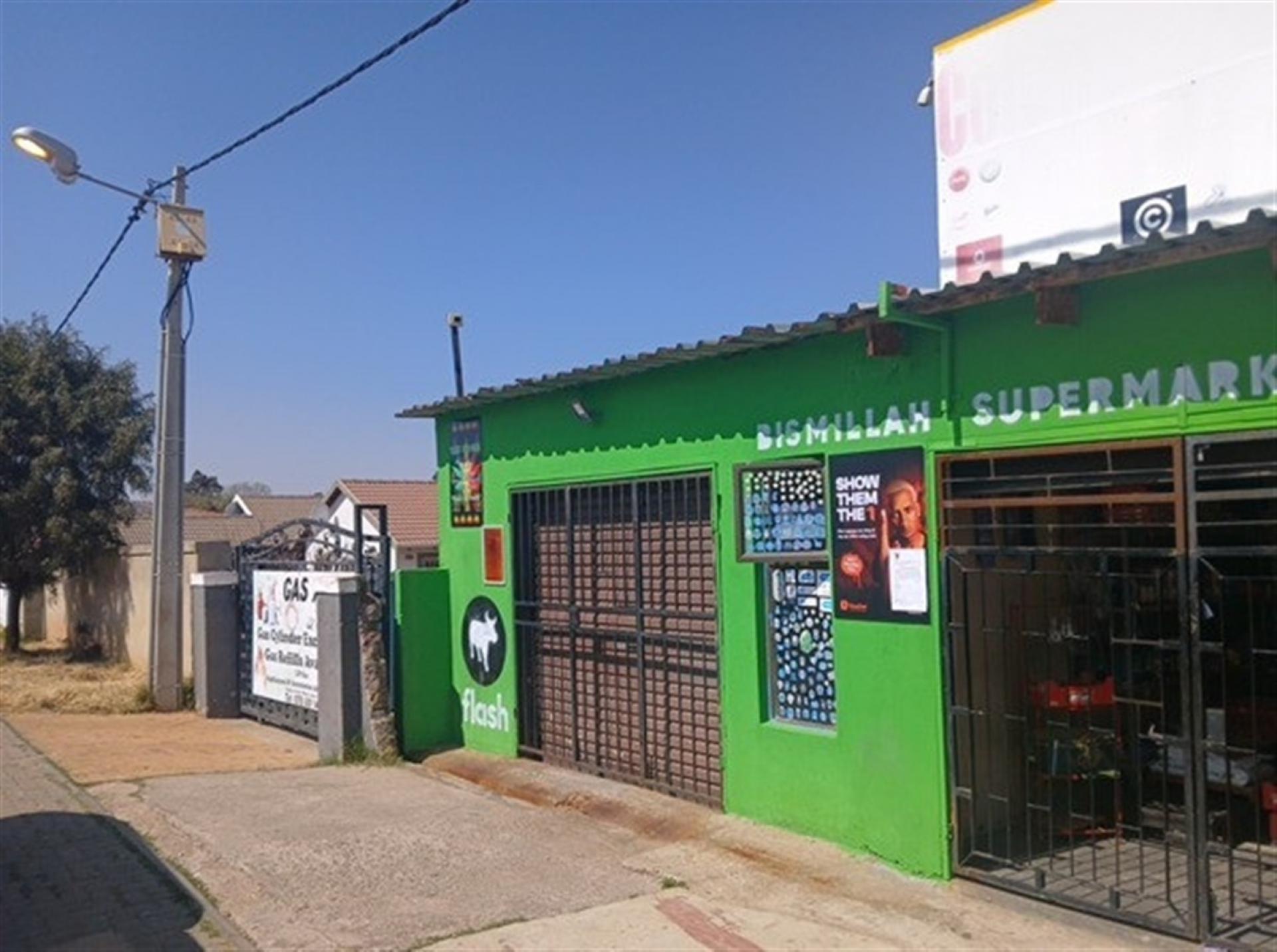 Front View of property in Lenasia South