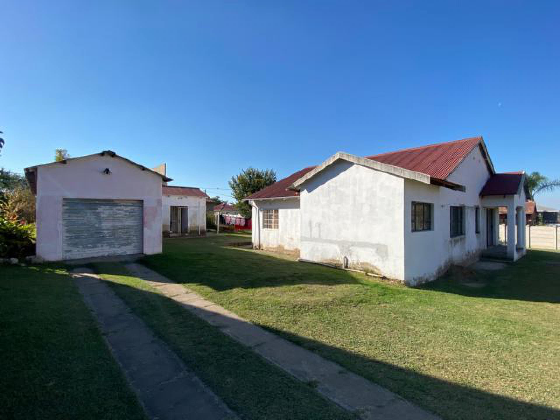 Front View of property in Ladysmith
