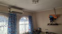 Bed Room 2 of property in Daspoort