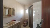 Main Bathroom - 7 square meters of property in Daspoort