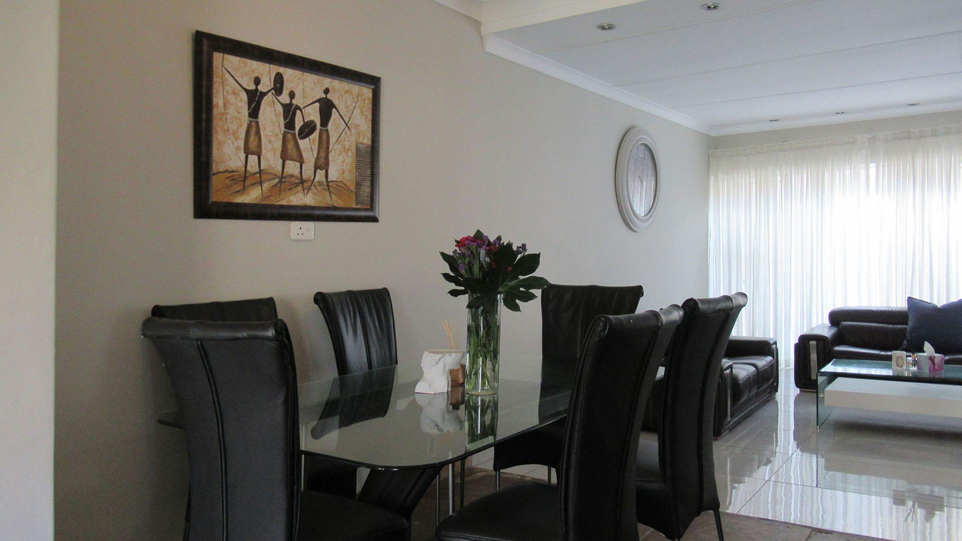 Dining Room - 9 square meters of property in Blairgowrie