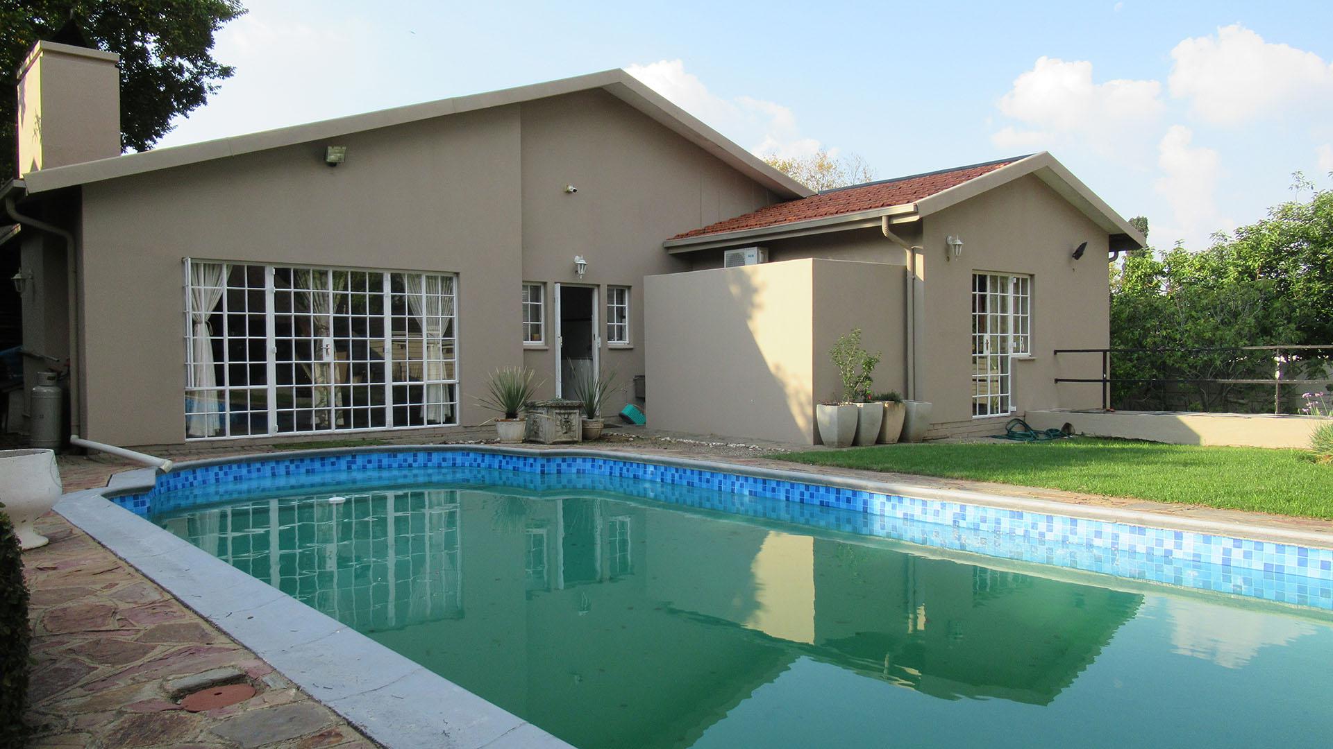 Backyard of property in Blairgowrie