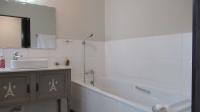 Main Bathroom - 8 square meters of property in Blairgowrie