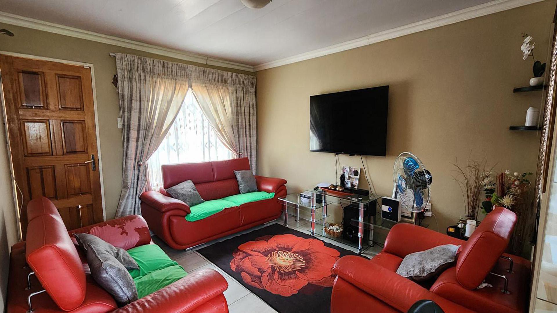 Lounges of property in Stilfontein