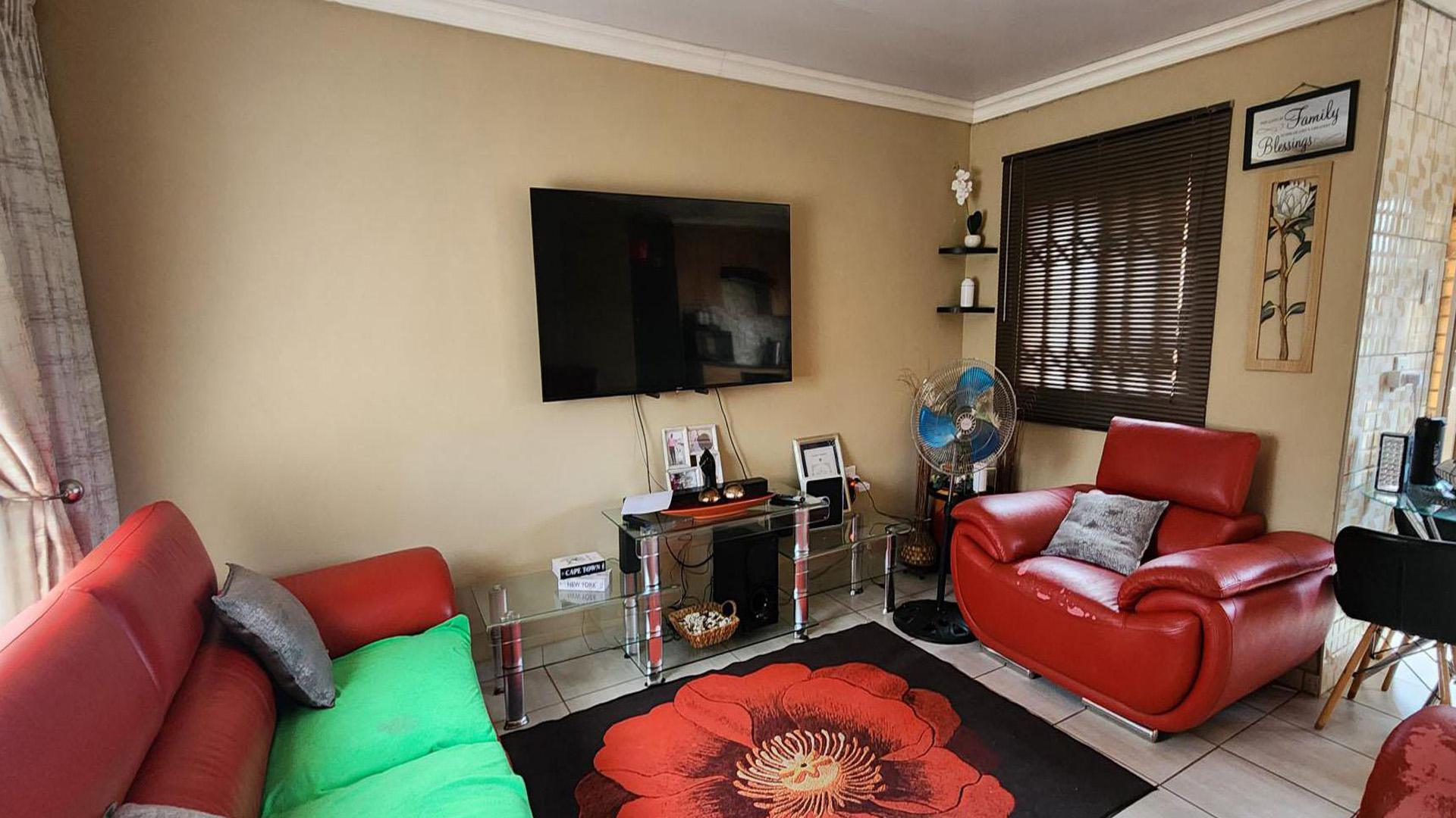 Lounges of property in Stilfontein