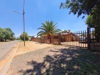 3 Bedroom 1 Bathroom House for Sale for sale in Rensburg