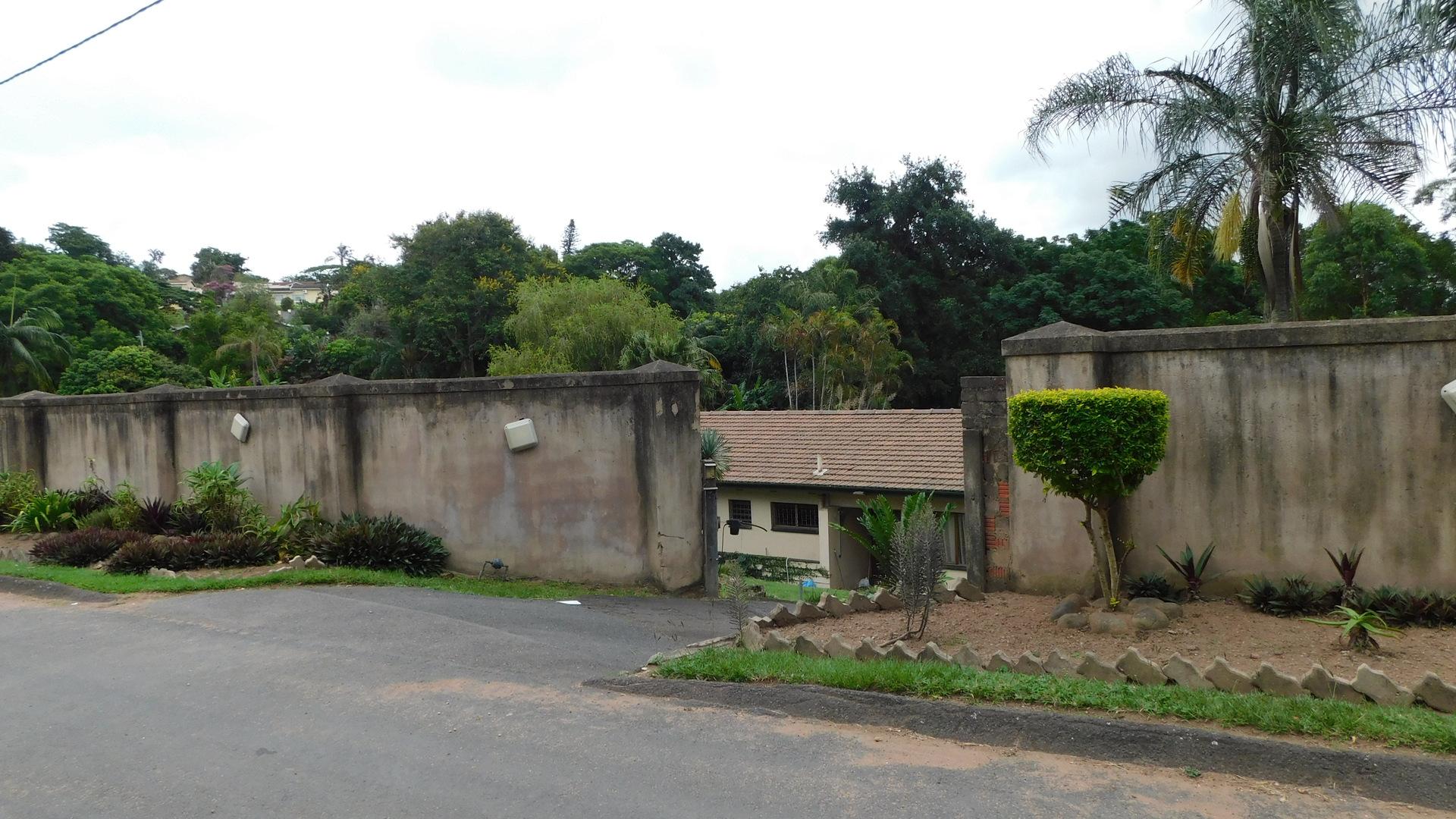 Front View of property in Berea West 