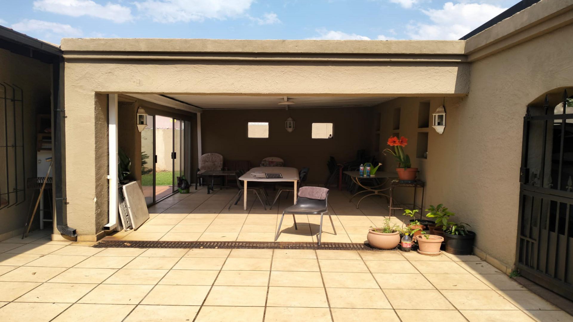 Patio - 36 square meters of property in Florida Hills