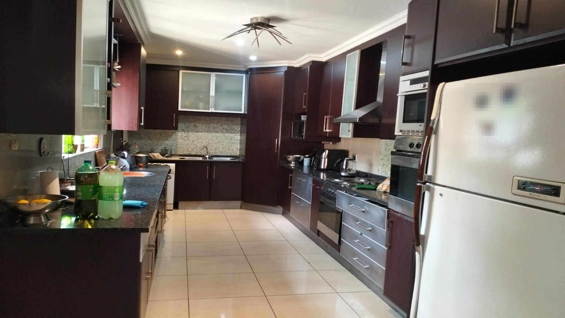 Kitchen - 21 square meters of property in Florida Hills