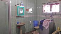 Bathroom 1 - 8 square meters of property in Glen Hills (Stanger)
