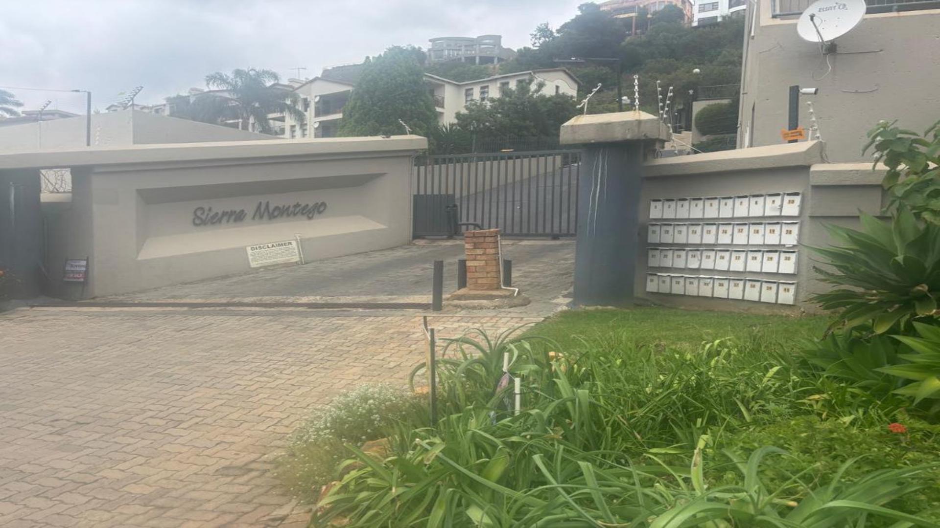 Front View of property in Constantia Kloof