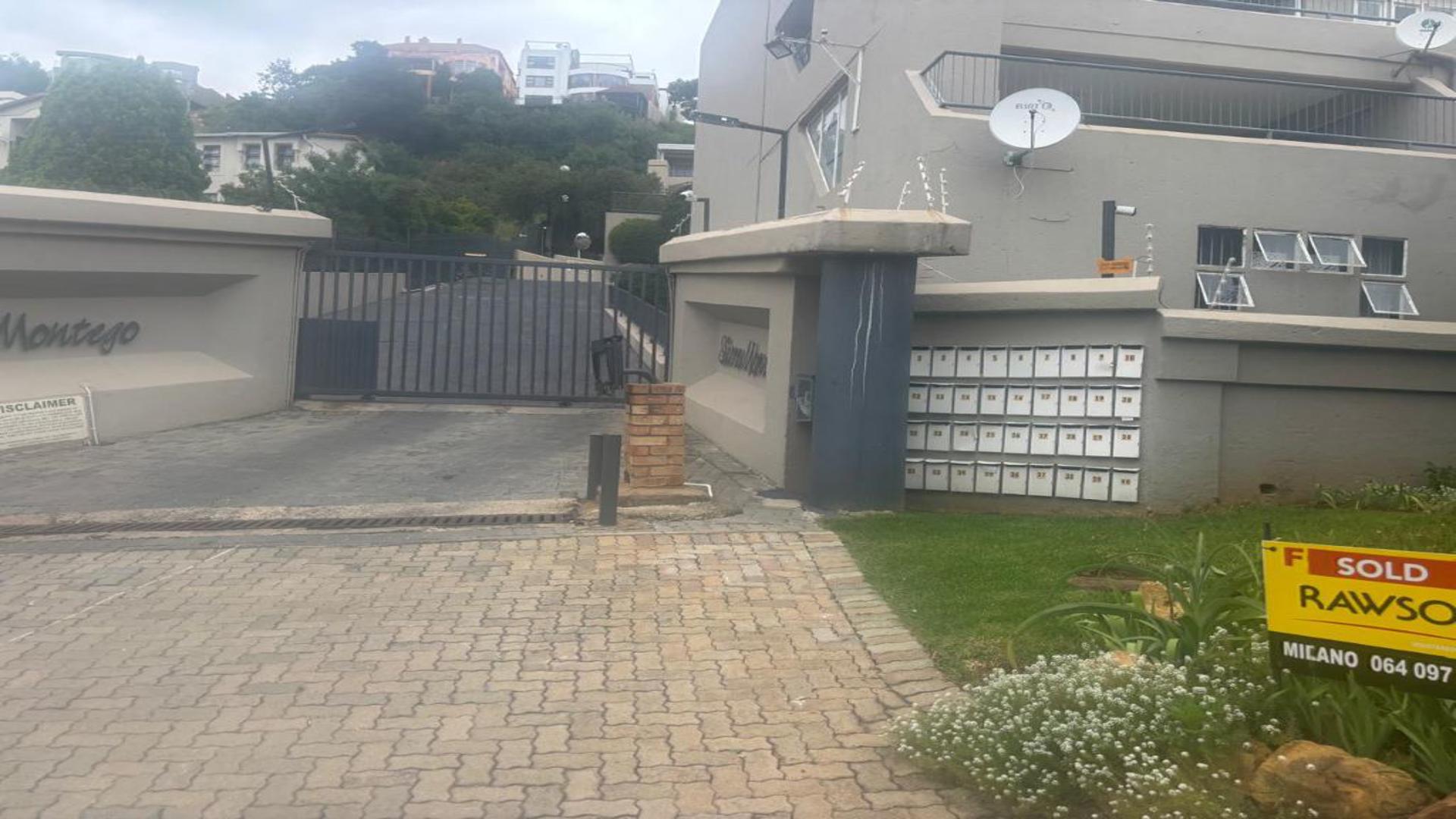 Front View of property in Constantia Kloof