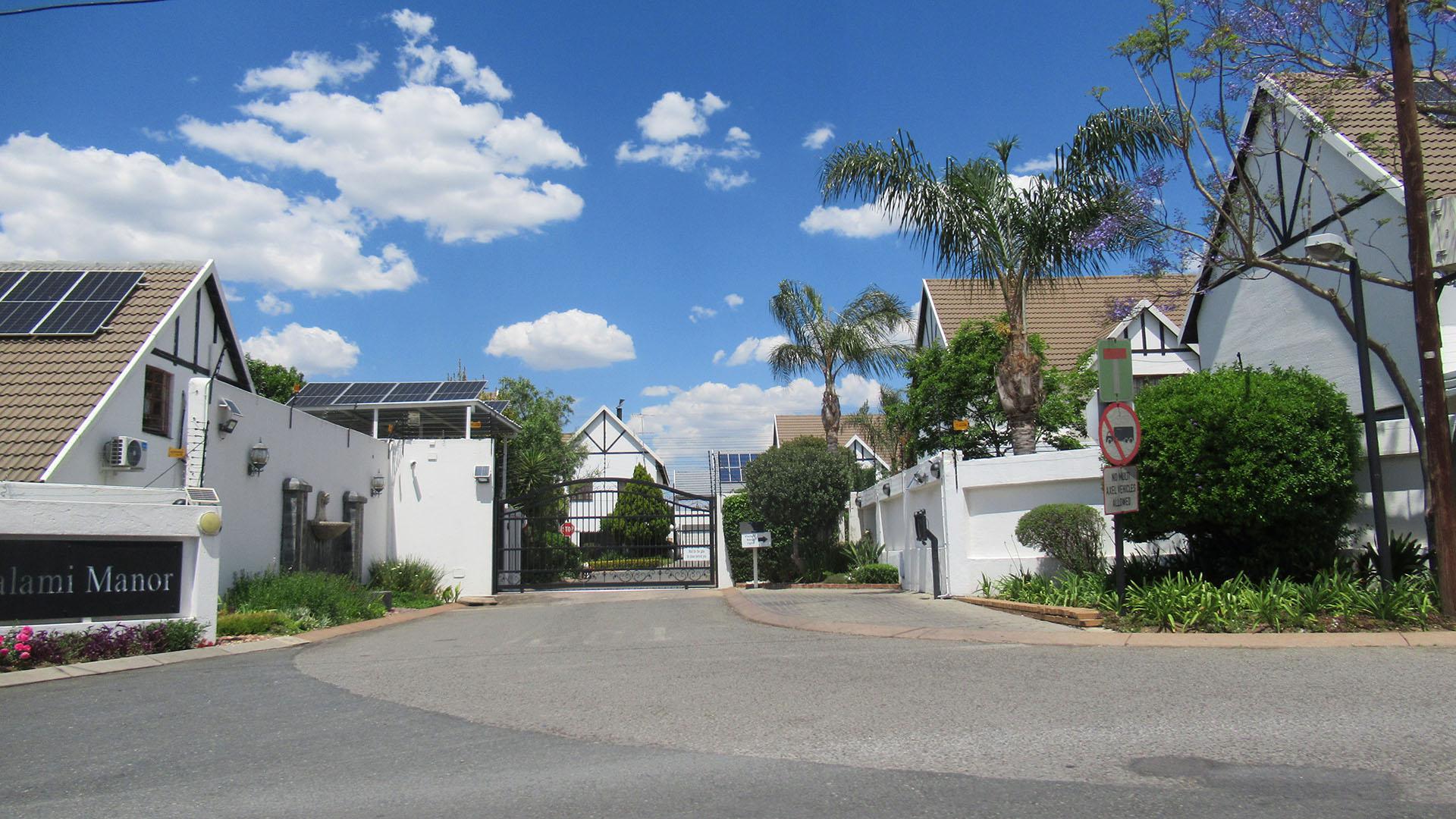 Front View of property in Barbeque Downs