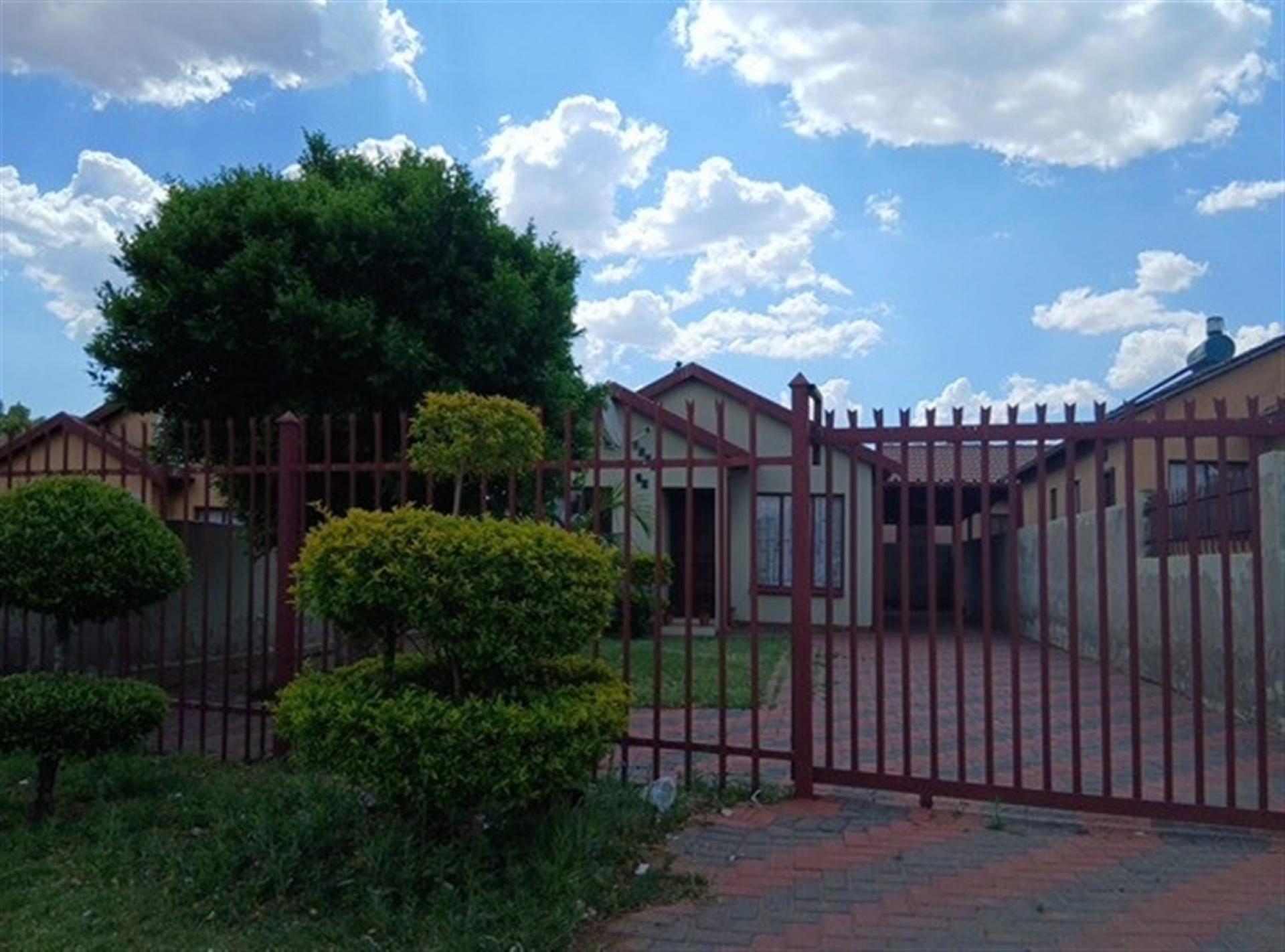 Front View of property in Soshanguve East