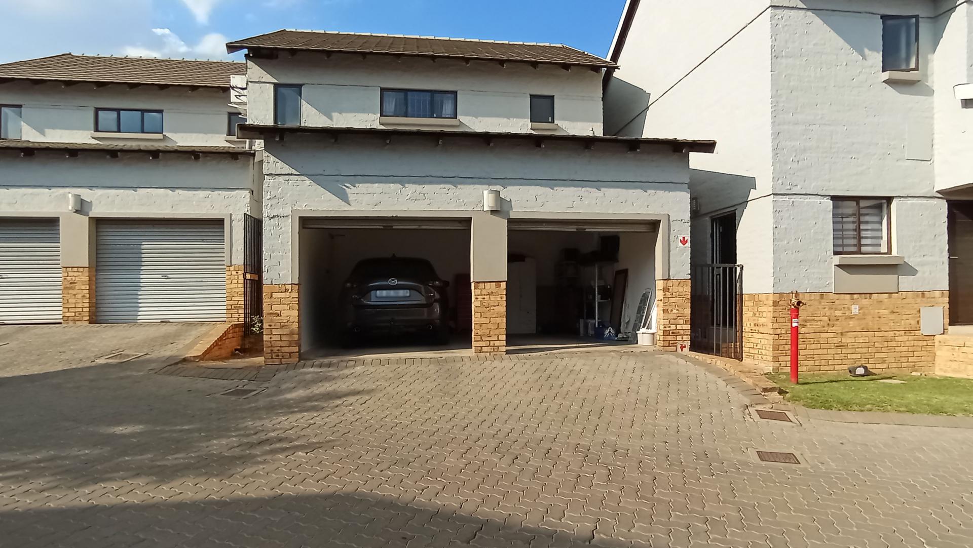 Front View of property in Halfway Gardens