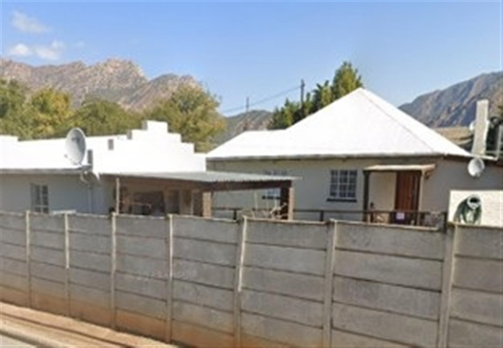 Front View of property in Montagu