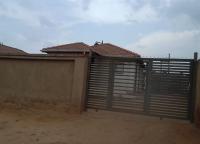 Front View of property in Gem Valley