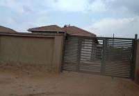 Front View of property in Gem Valley