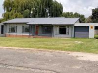 3 Bedroom 1 Bathroom House for Sale for sale in Rensburg
