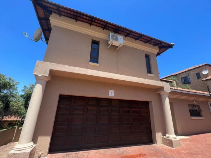 4 Bedroom House for Sale For Sale in Safarituine - MR620248