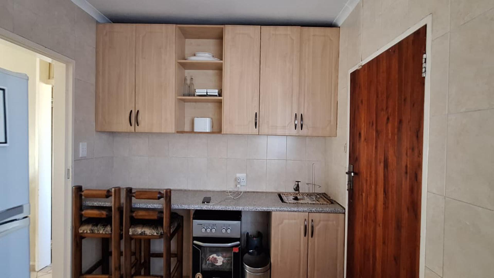 Kitchen - 13 square meters of property in Witpoortjie