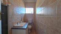 Bathroom 2 - 5 square meters of property in Witpoortjie