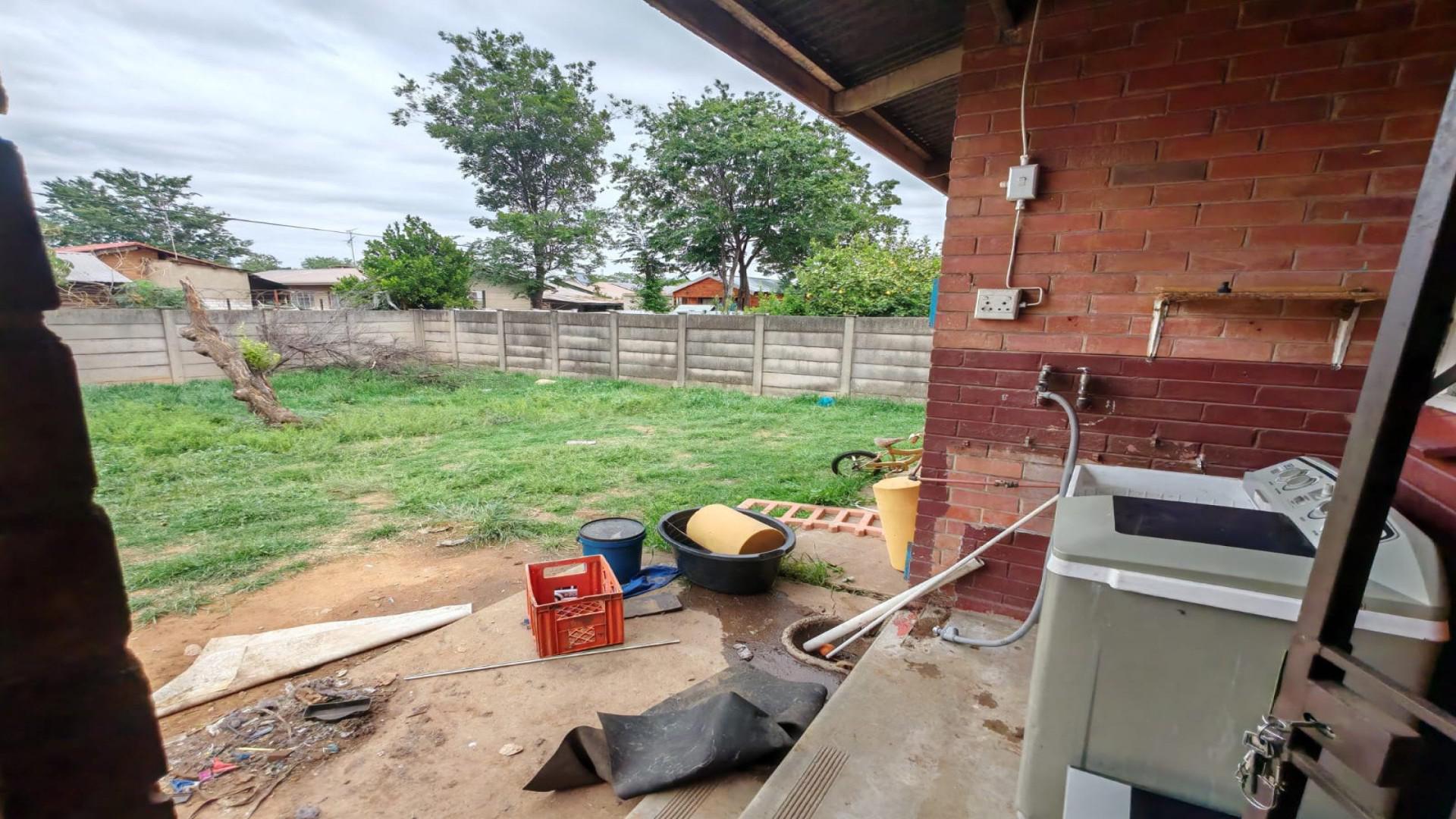 Backyard of property in Vanderbijlpark