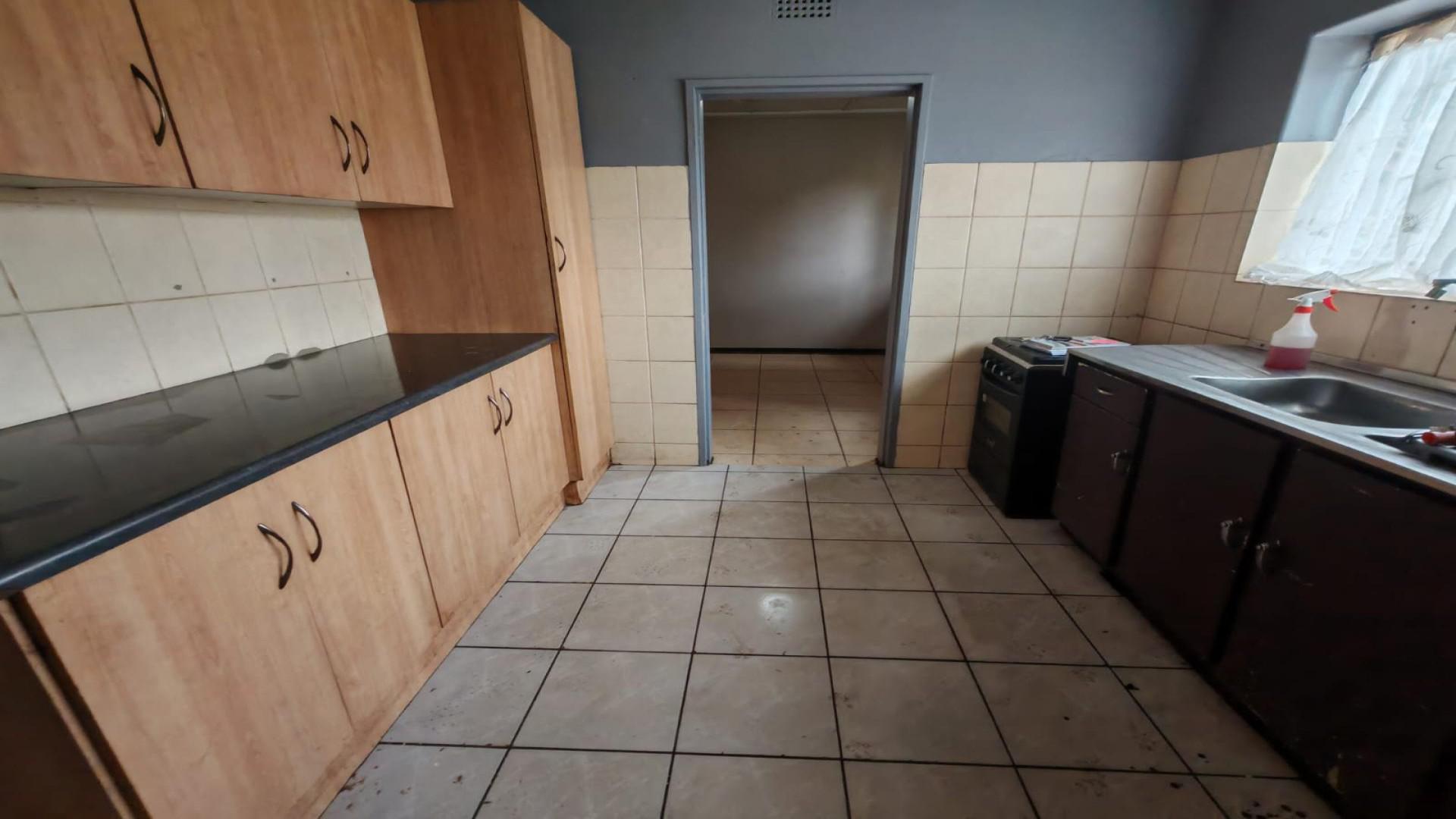 Kitchen of property in Vanderbijlpark