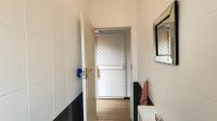 Bathroom 1 - 3 square meters of property in Van Riebeeckpark