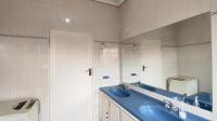 Bathroom 2 - 7 square meters of property in Van Riebeeckpark