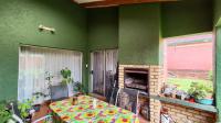 Patio - 20 square meters of property in Van Riebeeckpark