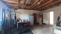 Garage - 35 square meters of property in Olievenhoutbos
