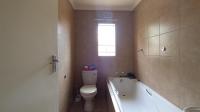 Bathroom 1 - 4 square meters of property in Olievenhoutbos