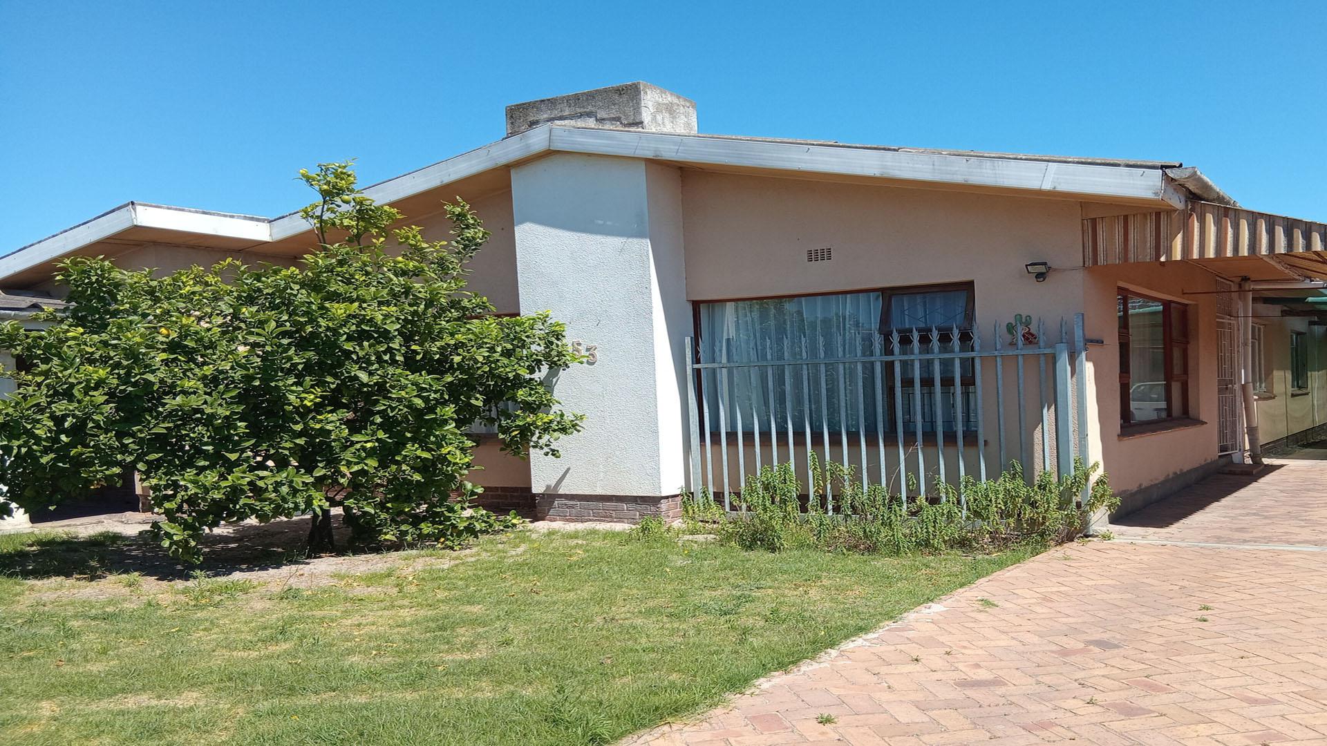 Front View of property in Kraaifontein