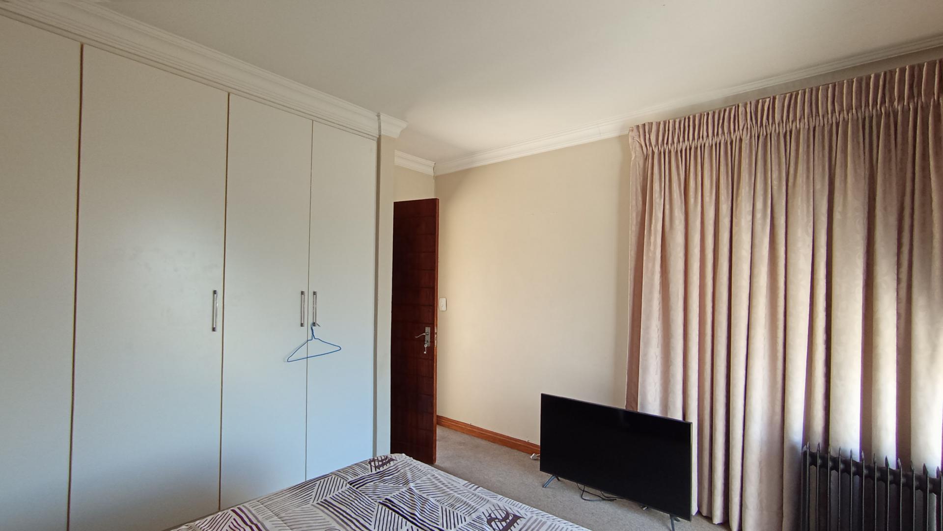 Bed Room 2 - 17 square meters of property in Savanna Hills Estate