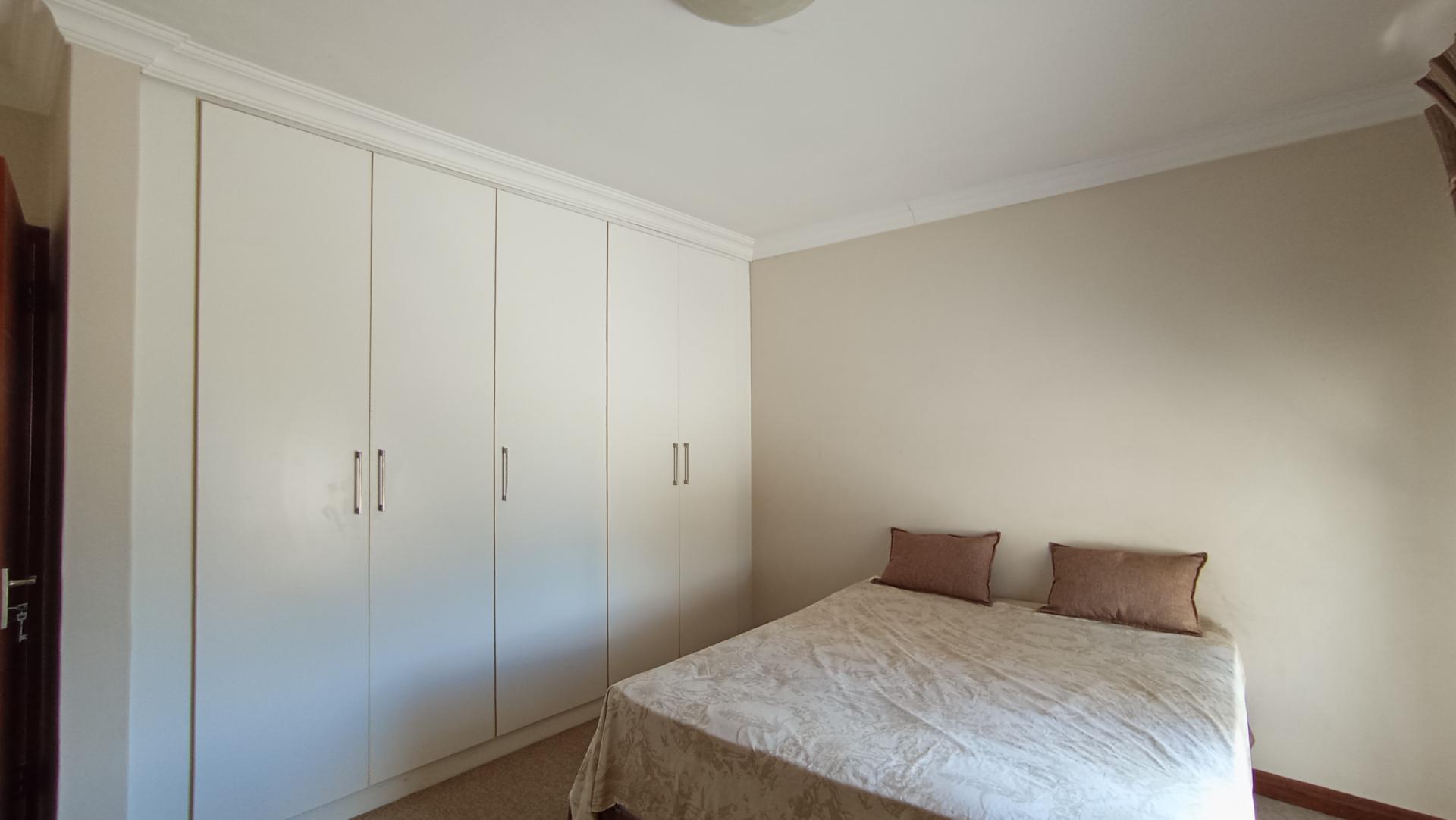 Bed Room 4 - 17 square meters of property in Savanna Hills Estate