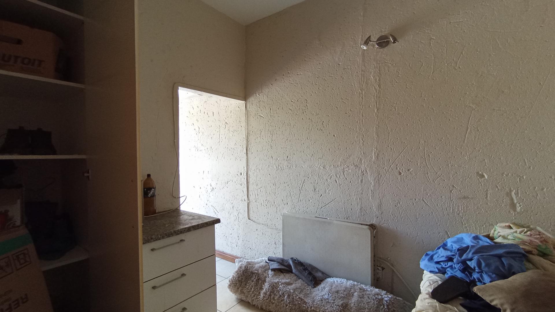 Staff Room - 12 square meters of property in Savanna Hills Estate