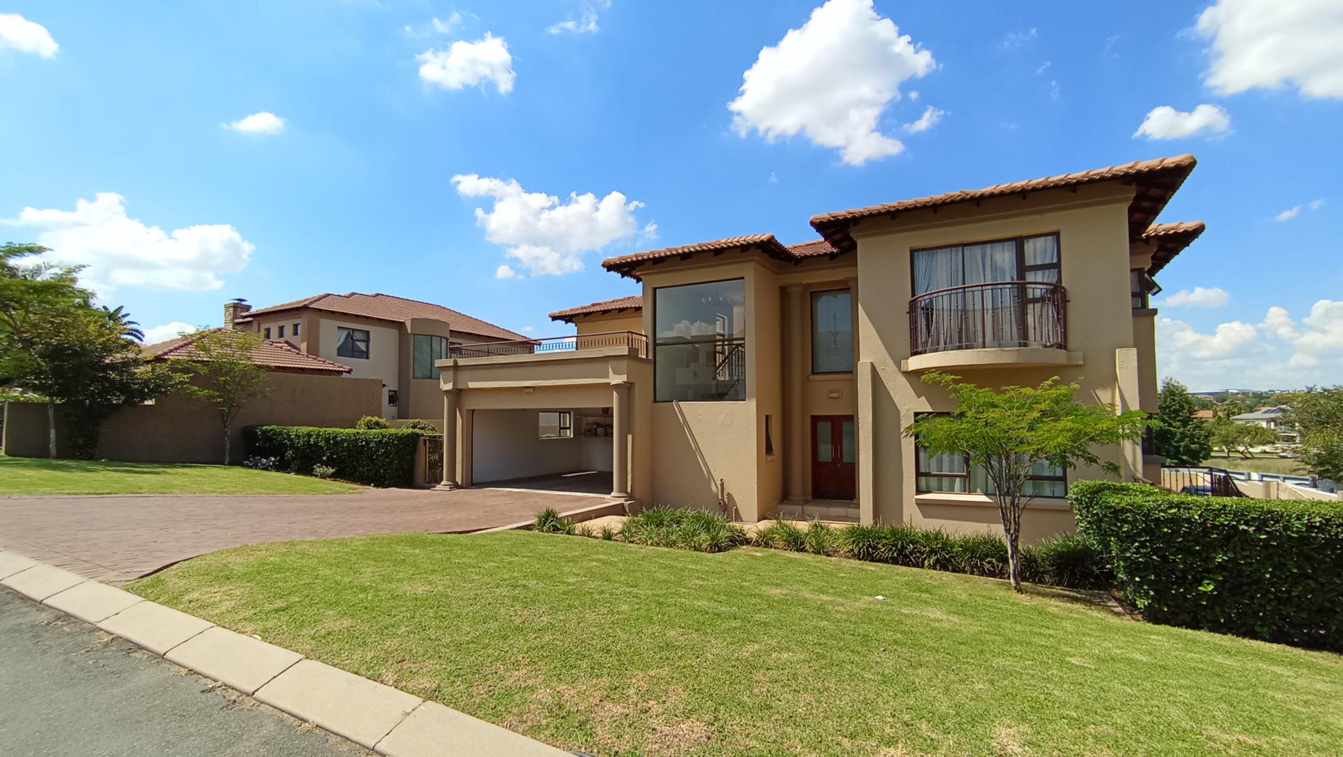 Front View of property in Savanna Hills Estate
