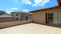 Balcony - 81 square meters of property in Savanna Hills Estate